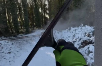 Can high-rise window cleaning be done in bad weather?